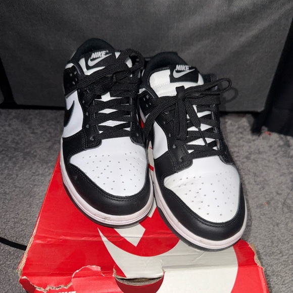 Nike Shoes - Nike Dunks